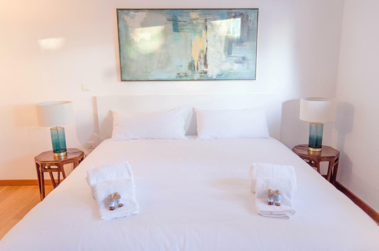 Joivy Graca Luminous 2-Br Apartment With Terrace Lisbon Exterior photo